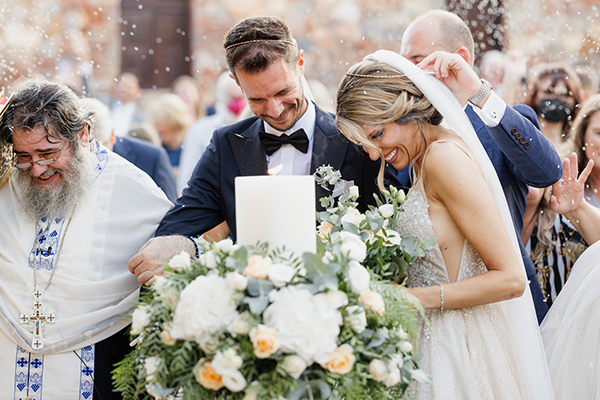 chic-summer-wedding-ktima-laas-peach-roses-white-lycianthous_35