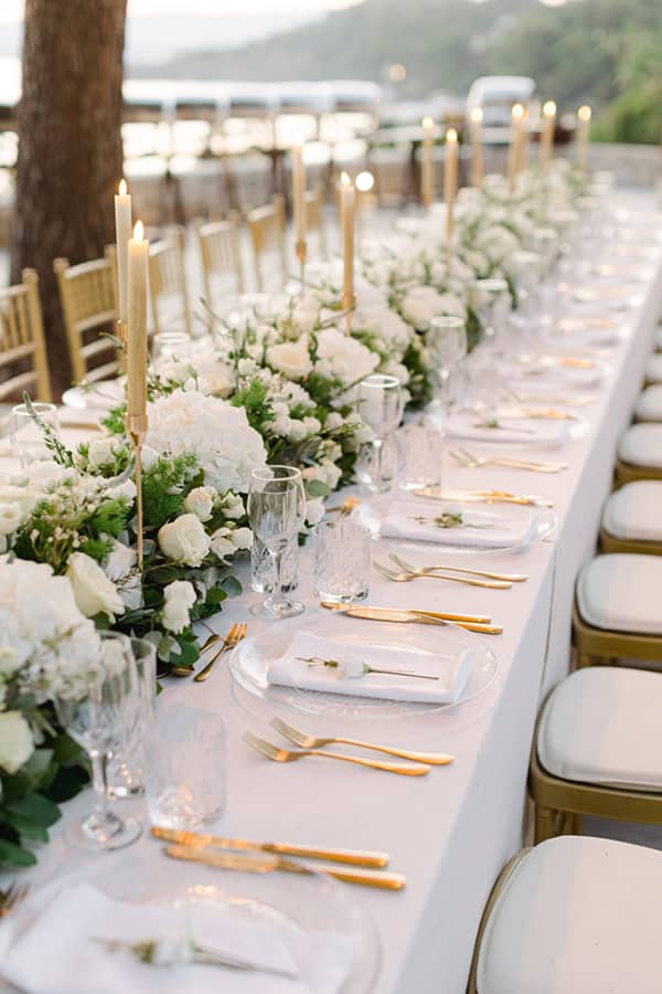 destination-wedding-kefalonia-island-white-hydrangeas-gold-hues_25x