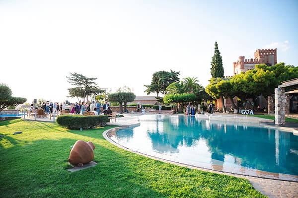 dreamy-summer-wedding-athens-roses-blue-hydrangeas_20