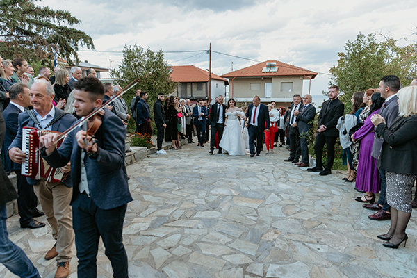 fall-wedding-baptism-roses-chrysanthema-earthy-tones_11