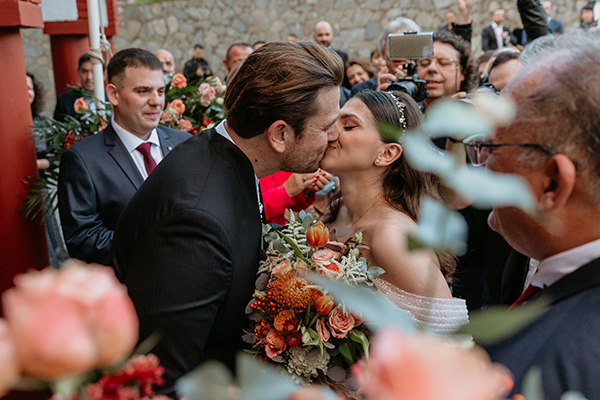 fall-wedding-baptism-roses-chrysanthema-earthy-tones_12