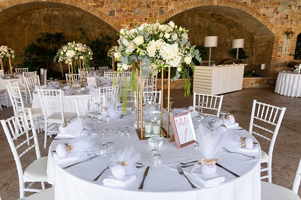 fall-wedding-ktima-aperanto-galazio-white-romantic-blooms_13