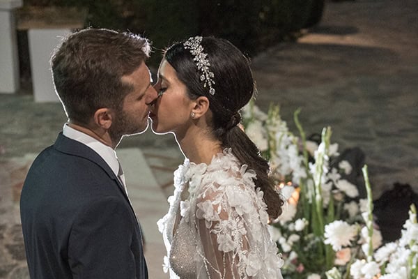 Φθινοπωρινός γάμος στη Λάρισα με πλούσιο ανθοστολισμό σε παστέλ αποχρώσεις │ Δήμητρα & Μιχάλης