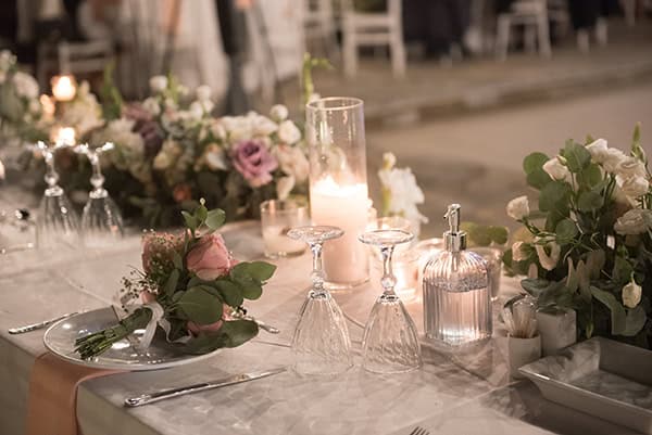 fall-wedding-larisa-lush-florals-pastel-hues_32