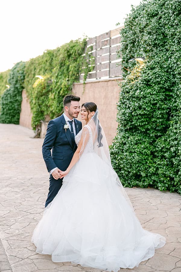 floral-filled-summer-wedding-athens-pastel-hues-romantic-details_24