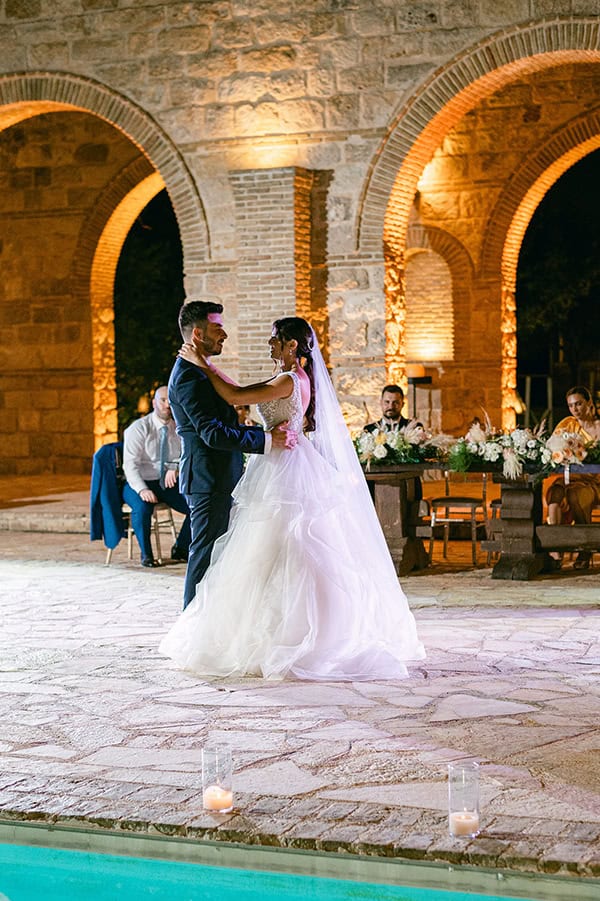 floral-filled-summer-wedding-athens-pastel-hues-romantic-details_47