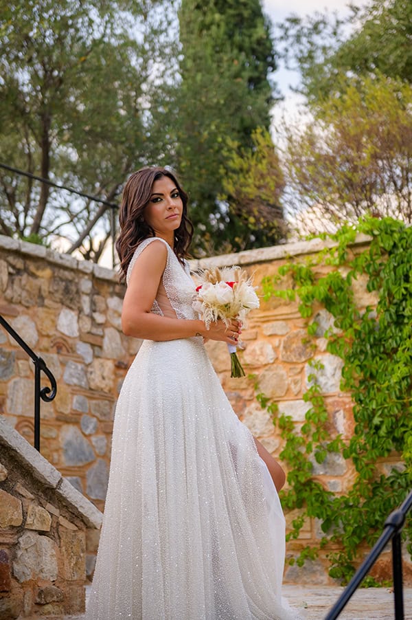 lovely-boho-wedding-athens-blush-roses_06