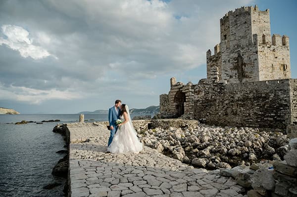 lovely-summer-wedding-methoni-castle_05