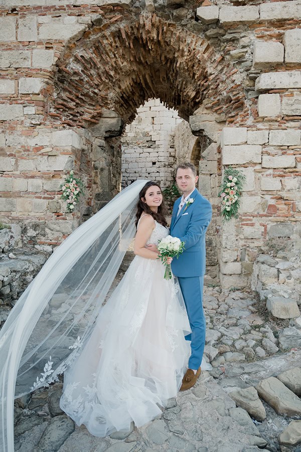 lovely-summer-wedding-methoni-castle_06