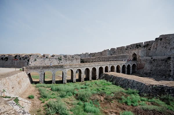 lovely-summer-wedding-methoni-castle_23x
