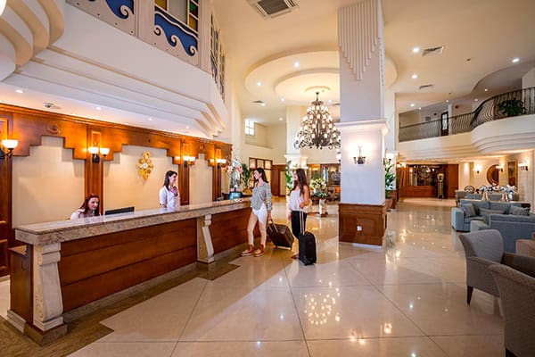 plan-your-dream-wedding-reception-aquamare-hotel_03