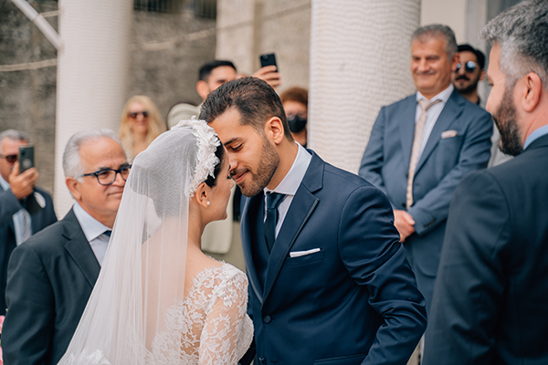 pretty-spring-wedding-meteora_18