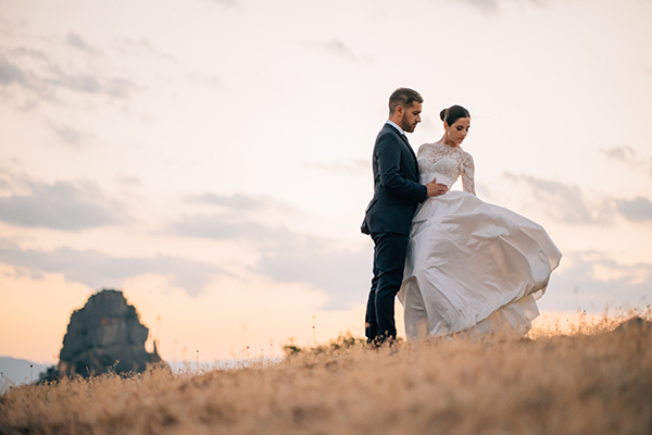 pretty-spring-wedding-meteora_52
