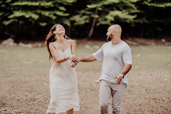 romantic-prewedding-shoot-lake_06