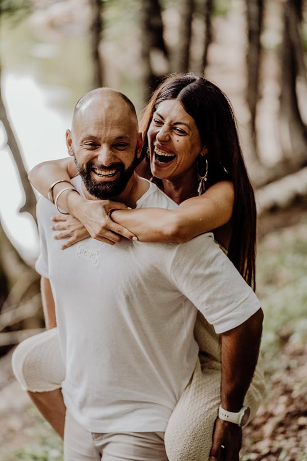 romantic-prewedding-shoot-lake_10x