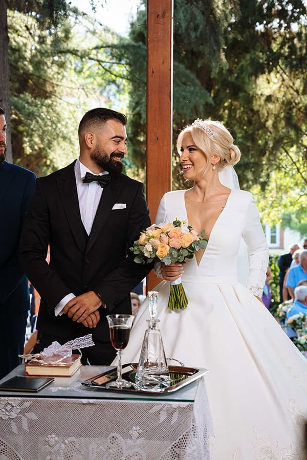 romantic-summer-wedding-thessaloniki-blooms-yellow-light-tones_12