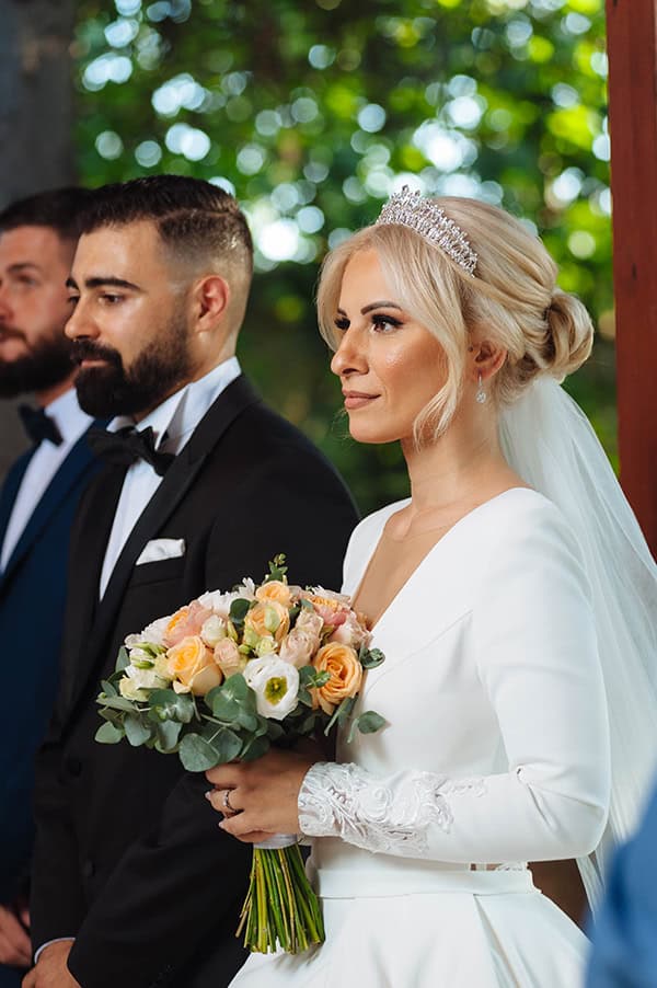 romantic-summer-wedding-thessaloniki-blooms-yellow-light-tones_15