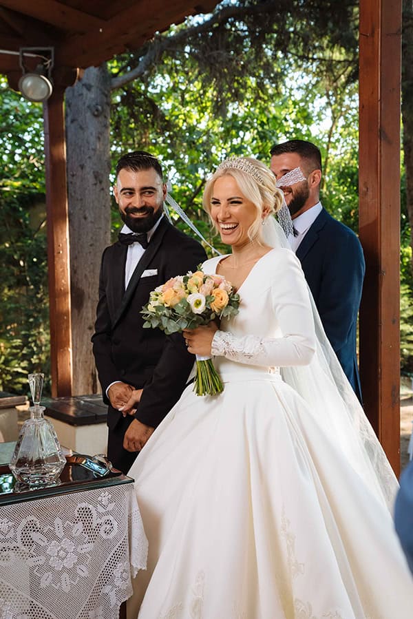 romantic-summer-wedding-thessaloniki-blooms-yellow-light-tones_16