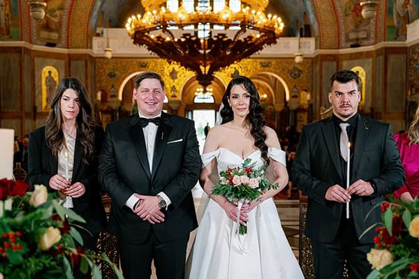 romantic-winter-wedding-patra-red-white-roses_54