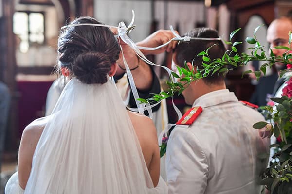 rustic-military-wedding-nicosia-colorful-blooms-vivid-tones_26