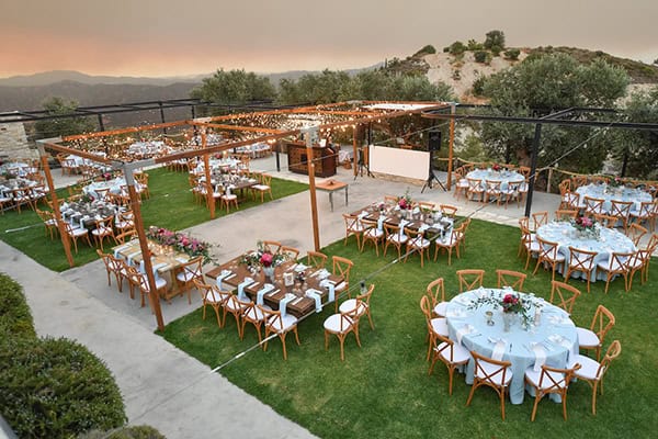 rustic-military-wedding-nicosia-colorful-blooms-vivid-tones_37