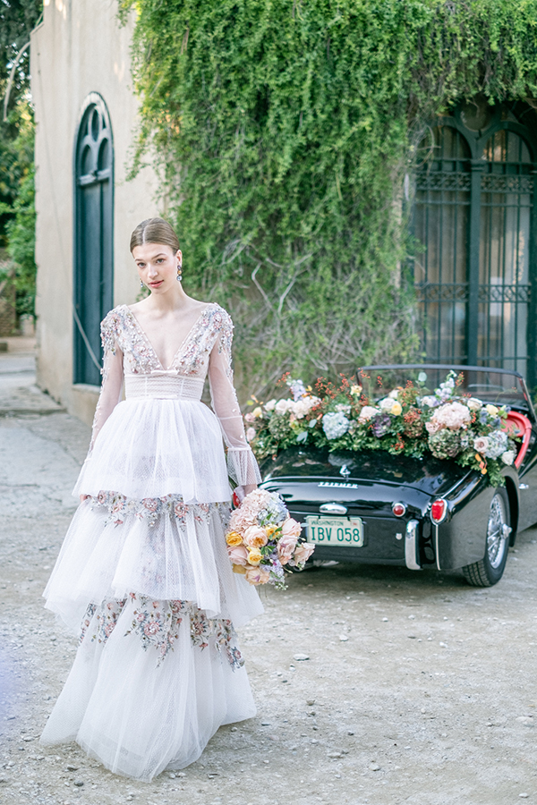 spring-styled-shoot-athens-beautiful-florals-romantic-vibes_06
