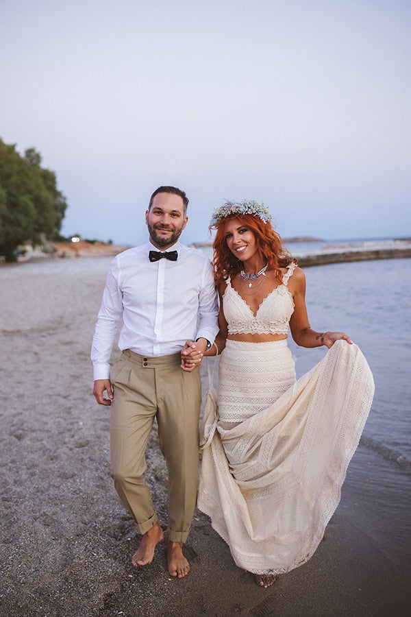 summer-wedding-athens-boho-mood-white-light-blue-blooms_39x