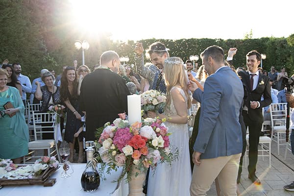 summer-wedding-baptism-athens-roses-hydrangeas-romantic-tones_16