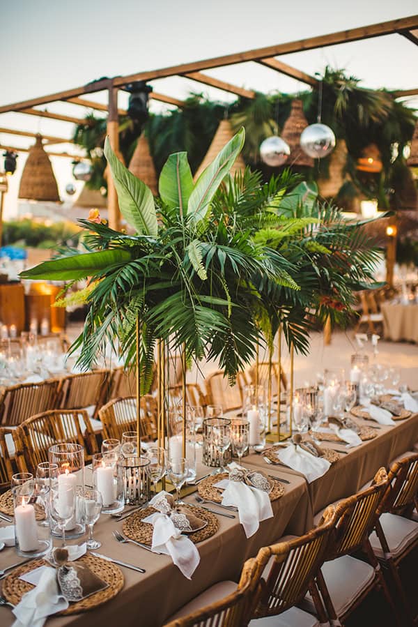 tropical-themed-decoration-wedding-white-flowers-boho-vibes_03x
