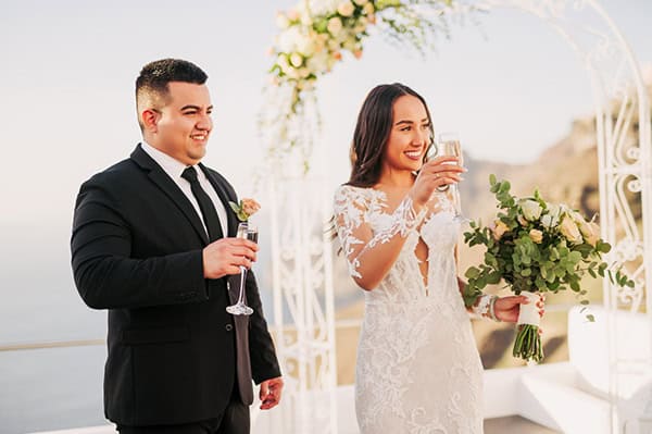 utterly-romantic-wedding-dreamy-santorini_13x