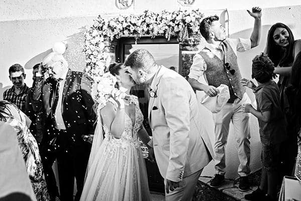 utterly-romantic-wedding-ktima-petra-white-roses-peonies-lysianthus_12