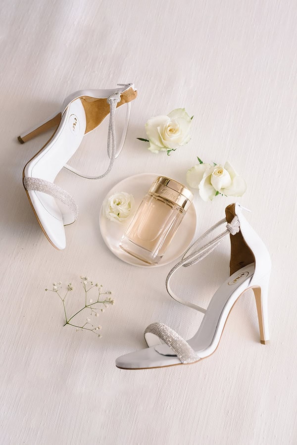 all-white-summer-wedding-thessaloniki-lush-romantic-floral-arrangments_12