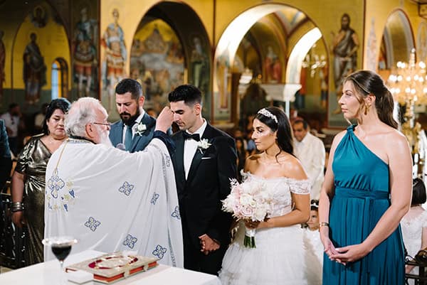 all-white-summer-wedding-thessaloniki-lush-romantic-floral-arrangments_43