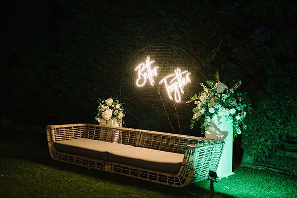 all-white-summer-wedding-thessaloniki-lush-romantic-floral-arrangments_52