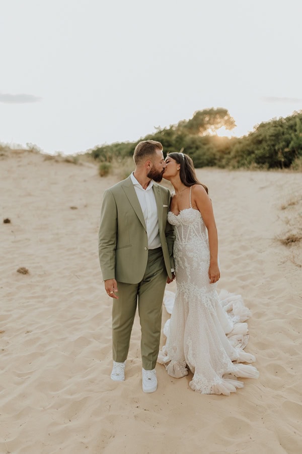 beautiful-wedding-kavala-white-roses-gold-details_02x