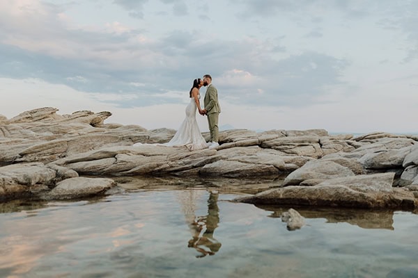 beautiful-wedding-kavala-white-roses-gold-details_34
