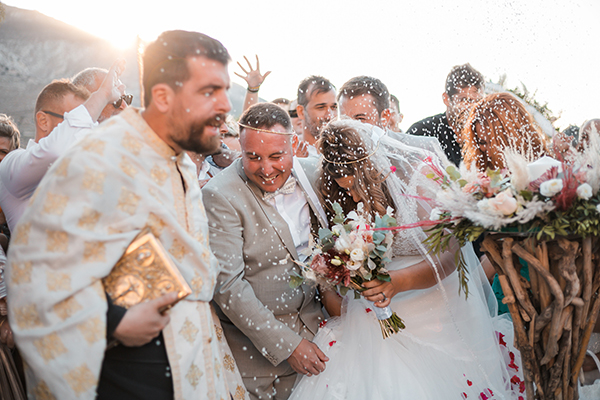 boho-fall-wedding-tilos-pampas-grass-peach-hues_27