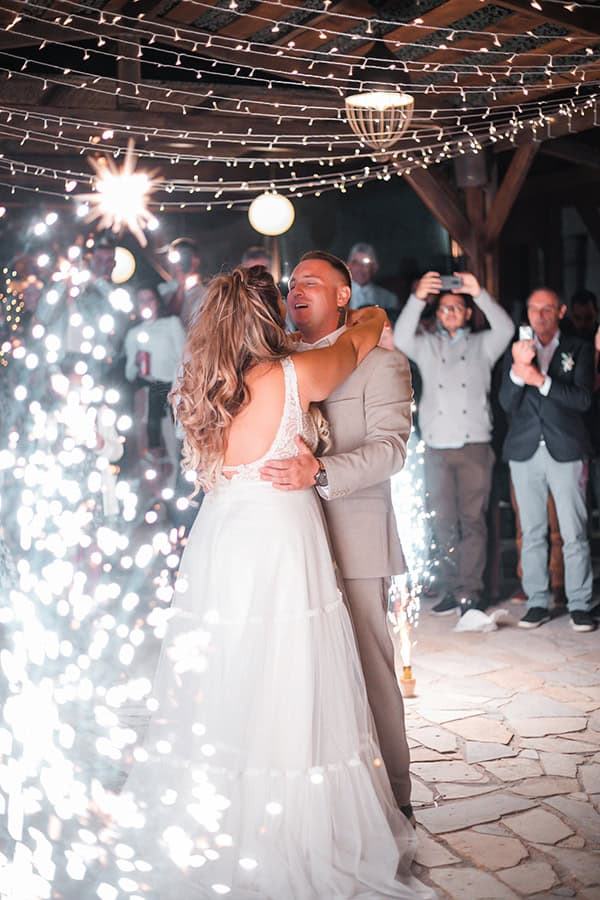 boho-fall-wedding-tilos-pampas-grass-peach-hues_38