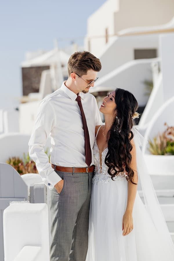 chic-wedding-santorini-romantic-touches-magnificent-snapshots_05