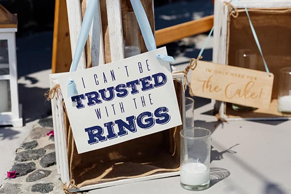 chic-wedding-santorini-romantic-touches-magnificent-snapshots_34