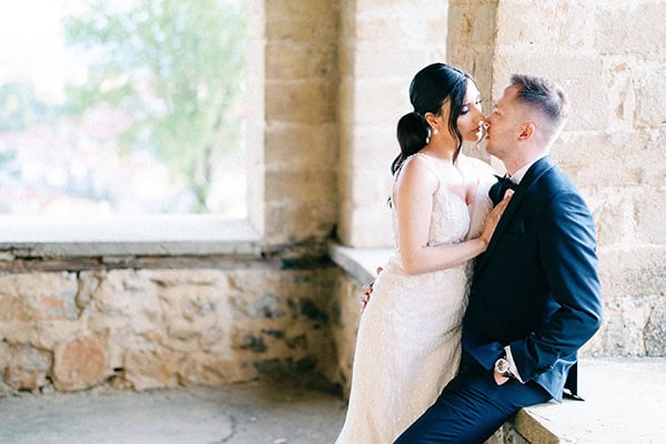 Chic γάμος στη Θεσσαλονίκη με λευκά τριαντάφυλλα και γαλάζιες πινελιές │ Πασχαλίνα & Νίκος