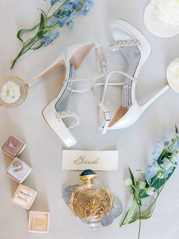 chic-wedding-thessaloniki-white-roses-light-blue-touches_08