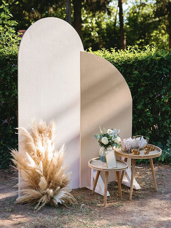 chic-wedding-thessaloniki-white-roses-light-blue-touches_28