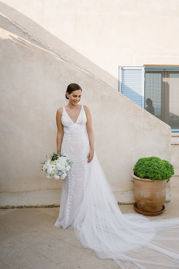 dreamy-summer-wedding-kythira-light-blue-white-hydrangeas_14