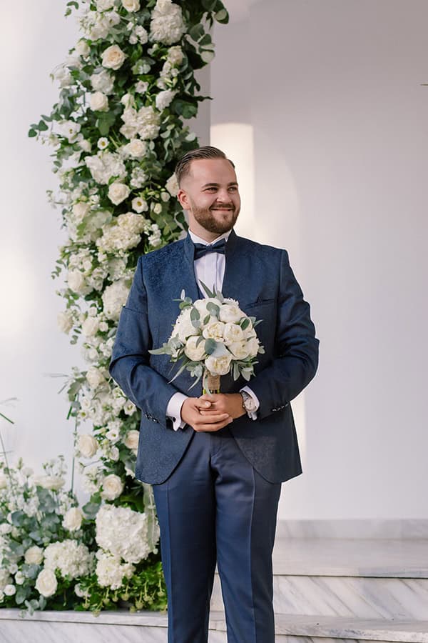 dreamy-summer-wedding-thessaloniki-impressive-floral-arrangements-white-color_23