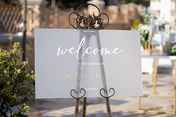 elegant-summer-wedding-drama-hydrangeas-peonies_20x