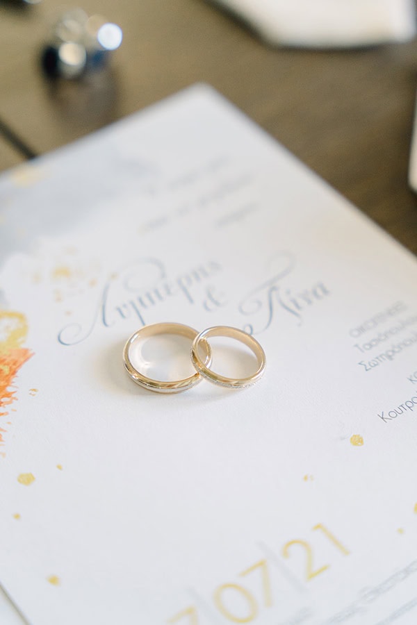 lovely-summer-wedding-roses-peonies-pastel-hues_06z