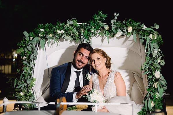 off-white-summer-wedding-spetses-romantic-hydrangeas-roses_53