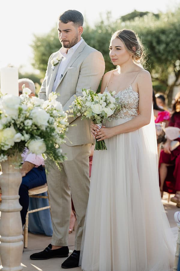 outdoor-wedding-athens-romantic-decoration-dusty-blue-hues_22