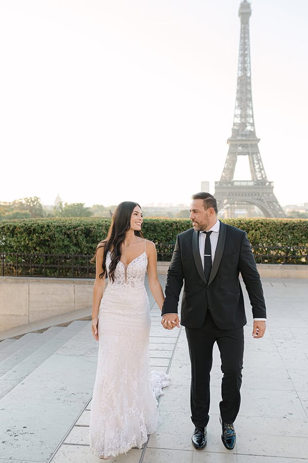 romantic-fall-wedding-nafpaktos-lisianthus-roses_02x